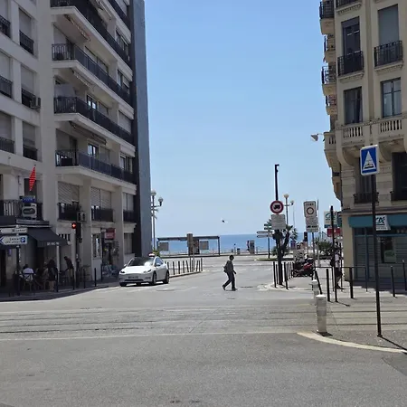 Apartman Bright With Garden Near Nizza